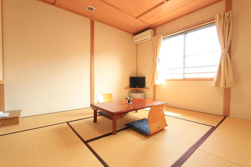 Hotel Shinwakan Satsumasendai Pokoj fotografie